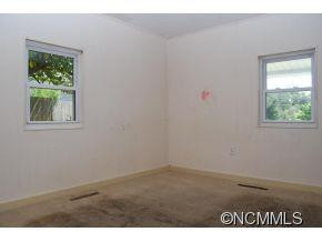 144 Mills Ave - Photo 7