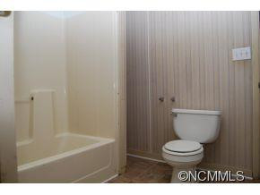 144 Mills Ave - Photo 8