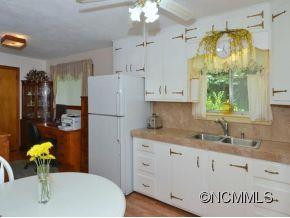 108 WEST LAKE AVENUE - Photo 6