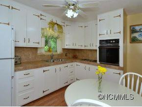 108 WEST LAKE AVENUE - Photo 7
