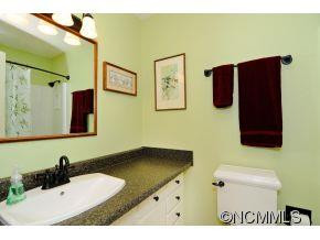 129 Foxhall Rd - Photo 12