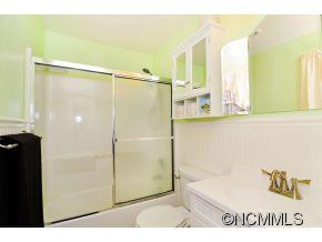 129 Foxhall Rd - Photo 14