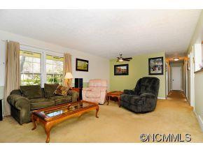 129 Foxhall Rd - Photo 4
