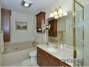 1403 FLEETWOOD PLAZA - Photo 13