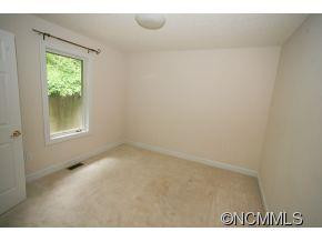 396 Ravenwood Lane - Photo 15