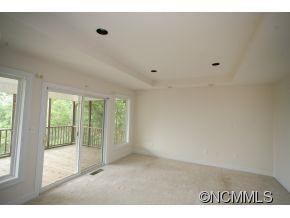 396 Ravenwood Lane - Photo 9