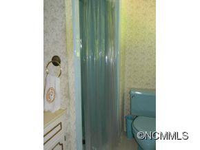 305 Balsam Road - Photo 17