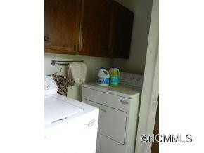 305 Balsam Road - Photo 10