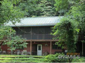 2725 Pine Cove Road