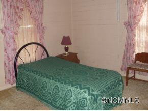 138 CAROLEEN STREET - Photo 6