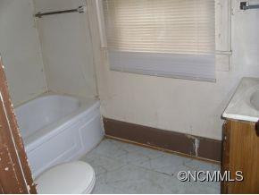 138 CAROLEEN STREET - Photo 8