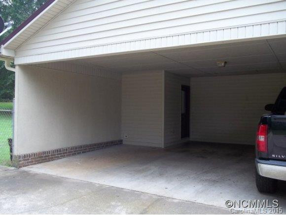 237 Stoneybrook Dr. - Photo 4
