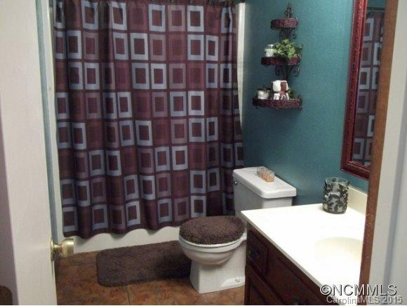 237 Stoneybrook Dr. - Photo 10