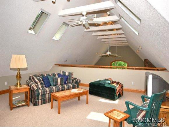 127/141 CONTINENTAL DRIVE - Photo 15
