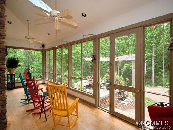 127/141 CONTINENTAL DRIVE - Photo 21