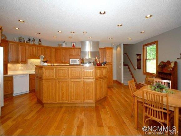127/141 CONTINENTAL DRIVE - Photo 6