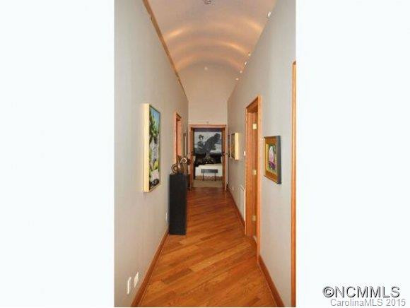 127/141 CONTINENTAL DRIVE - Photo 7