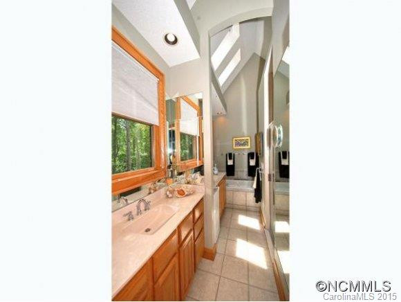127/141 CONTINENTAL DRIVE - Photo 9