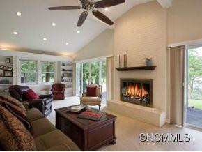 21 SOUTH OAK FOREST DR - Photo 2