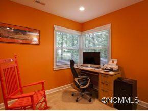 21 SOUTH OAK FOREST DR - Photo 11