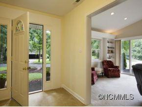 21 SOUTH OAK FOREST DR - Photo 4