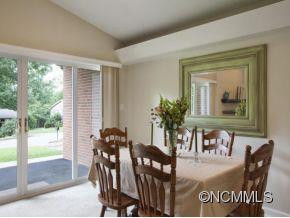 21 SOUTH OAK FOREST DR - Photo 5