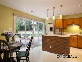 21 SOUTH OAK FOREST DR - Photo 6