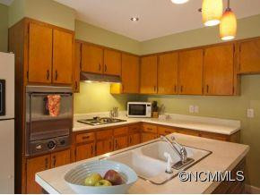 21 SOUTH OAK FOREST DR - Photo 7
