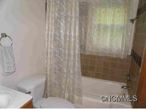 9650 Highway 25-70 - Photo 14