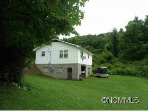 9650 Highway 25-70 - Photo 3