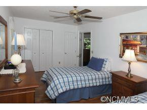 964 Holly Road - Photo 11