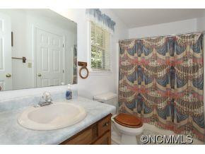 964 Holly Road - Photo 12