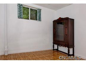964 Holly Road - Photo 13