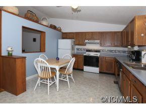 964 Holly Road - Photo 5