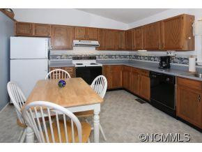964 Holly Road - Photo 6