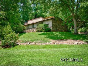 115 STUYVESANT ROAD - Photo 2