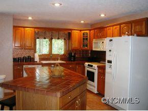 131 Caldonia - Photo 6