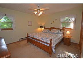 811 Mountain View Drive - Photo 13