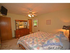 811 Mountain View Drive - Photo 14