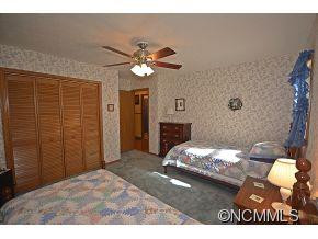 811 Mountain View Drive - Photo 19