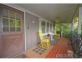 811 Mountain View Drive - Photo 3