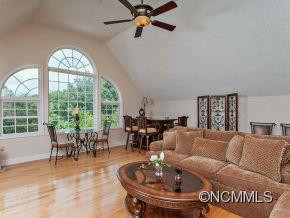 39 Falcon Crest - Photo 15