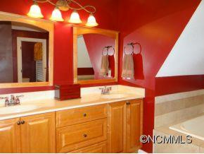 38 Helen Holcombe Way - Photo 14