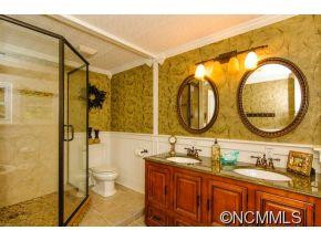 15 Warwick - Photo 16