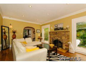15 Warwick - Photo 4