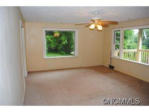 1041 Groundhog Road - Photo 15