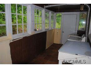1041 Groundhog Road - Photo 16