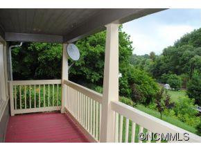 1041 Groundhog Road - Photo 3