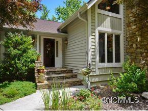709 KENMURE DRIVE - Photo 3
