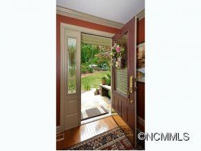709 KENMURE DRIVE - Photo 4